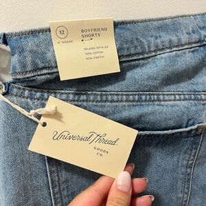 Universal Thread boyfriend cut shorts with tags